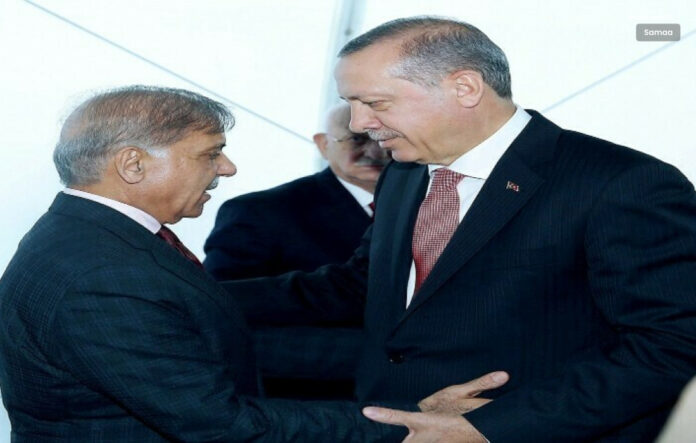 وزیر اعظم شہباز شریف حمایت اور یکجہتی کے لیے ترکی روانہ ہو گئے۔