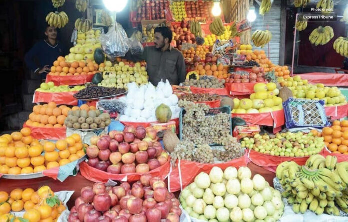 فروٹ بائیکاٹ مہم کے بعد کراچی میں پھلوں کی قیمتیں کم ہوگئیں