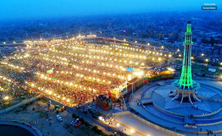 لاہور ہائیکورٹ نے عمران خان کو مینار پاکستان پر پاور شو کرنے سے روک دیا۔