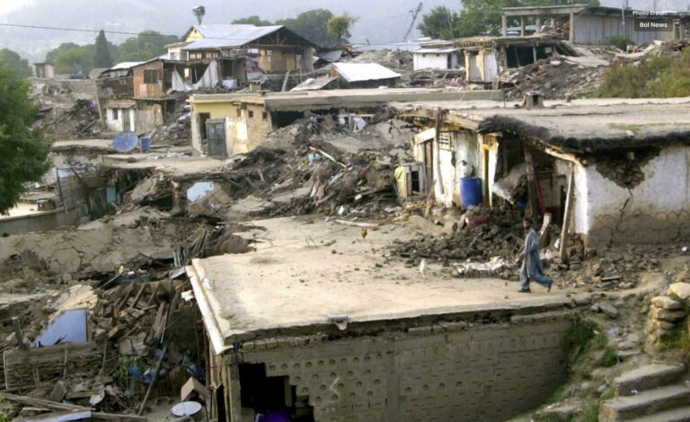 پاکستان میں 6.8 شدت کا زلزلہ، کے پی میں 9 افراد ہلاک