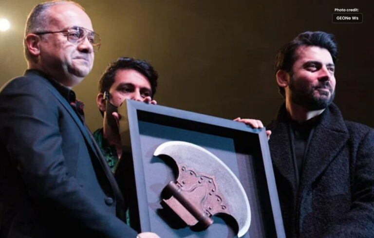 مولا جٹ کا گنڈاسا ٹورنٹو نیلامی میں 50,000 ڈالر میں فروخت ہوا