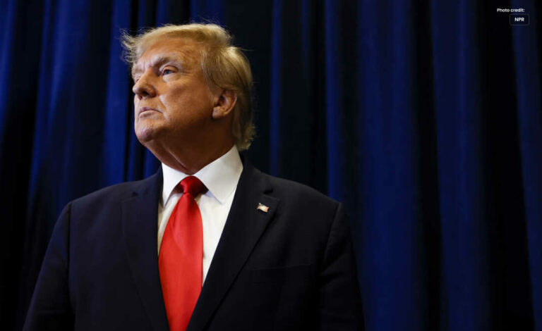 نیویارک گرینڈ جیوری نے ڈونلڈ ٹرمپ پر فرد جرم عائد کر دی ہے۔