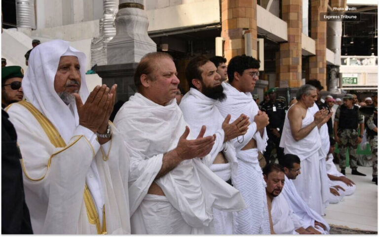 نواز شریف عمرہ کی ادائیگی کے لیے سعودی عرب پہنچ گئے۔