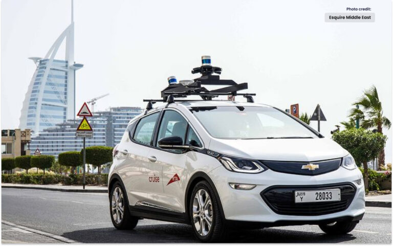 دبئی جلد ہی سیلف ڈرائیونگ ٹیکسیاں متعارف کرائے گا۔