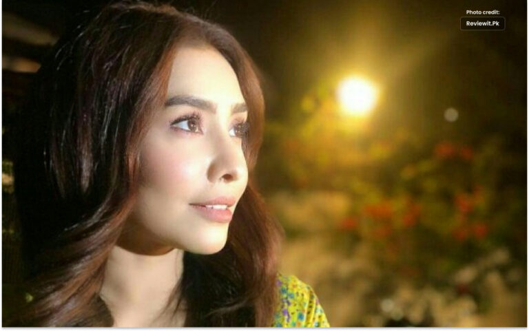 مائرہ خان بتاتی ہیں کہ شمعون عباسی کے ساتھ کام کرنا کیسا تھا۔