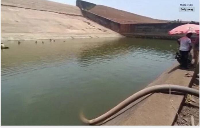 ہندوستانی شخص نے موبائل کےلیے ڈیم خالی کر دیا