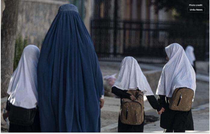 ساٹھ افغان لڑکیوں کوسکول میں زہردے دیا گیا