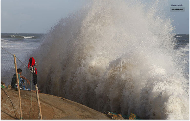 طوفان بپرجوئے کیٹی بندر سے آج صبح 11 بجے ٹکرائے گا