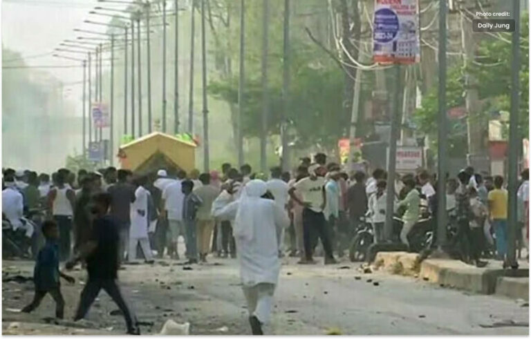 بھارت کے دارالحکومت کے قریب ہندو مسلم فسادات