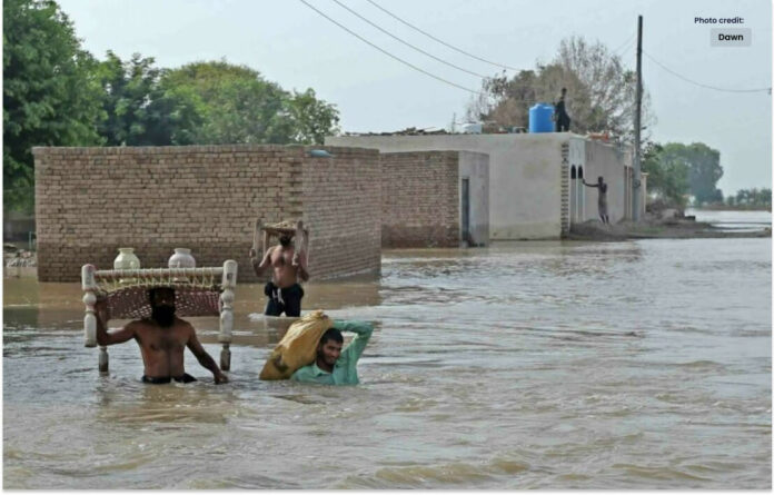 سیلابی پانی سے بہاولپور میں بند ٹوٹ گیا