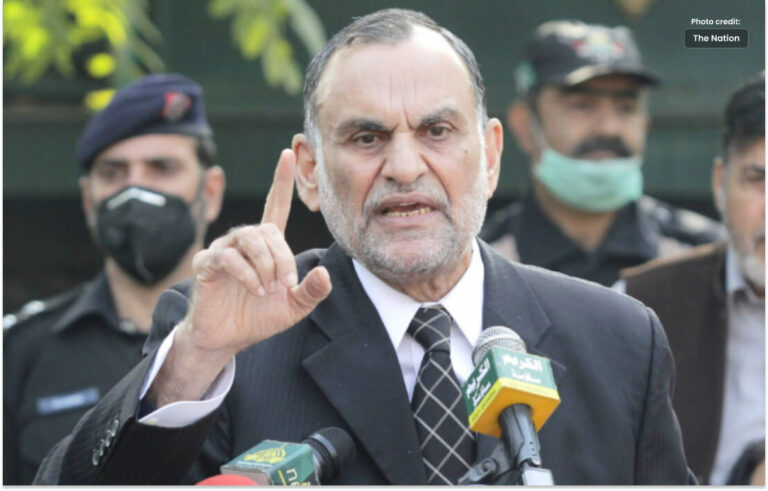 اعظم سواتی متنازعہ ٹویٹس کیس میں اشتہاری قرار