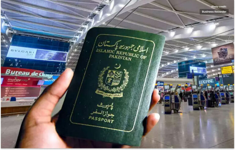 سعودی عرب نے 12 ہزار جعلی پاکستانی پاسپورٹ برآمد کر لیے