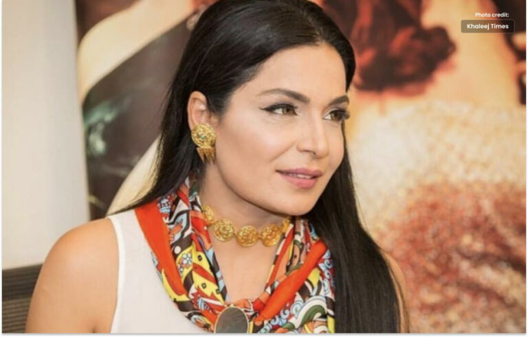 اداکارہ میرا  نے پولیس کو کروڑوں روپے کی چوری کی اطلاع دی