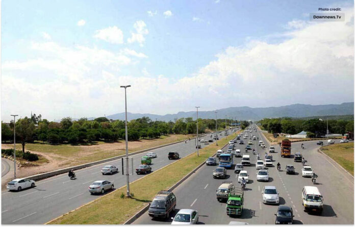 اسلام آباد کا موسم دھندکی کمی کے بعد بھی غیر صحت بخش